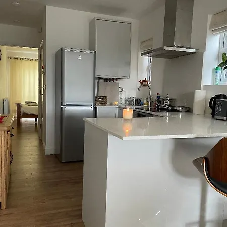 شقة Newly Built Modern Flat At London Gants Hill Station Near Ilford