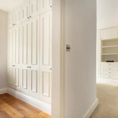 Luxury Specious En-suite In Guest house