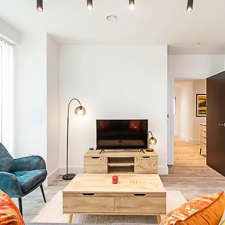 Icon Tower Flat I North Acton *