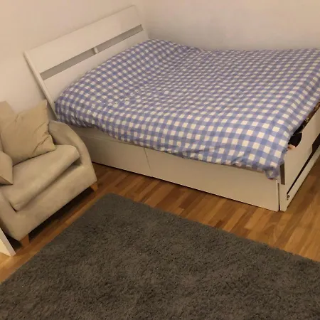 Common 2 Guest house London