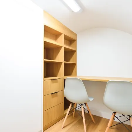 Hotel apartamentowy Sale Place Serviced By Concept Londyn