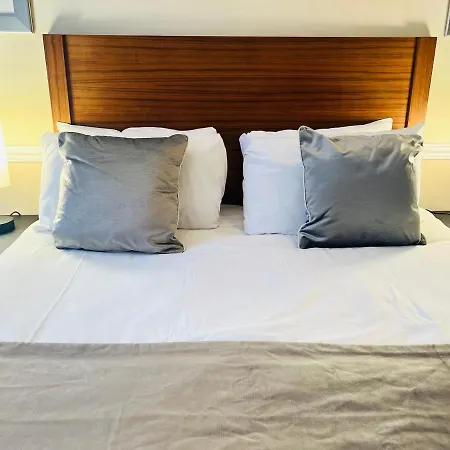 Cavendish Hotel
