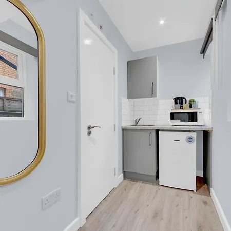 West Drayton Stays Guest house