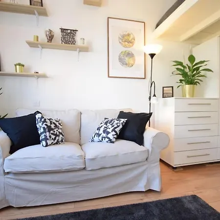 Stylish Studio Camden Apartment