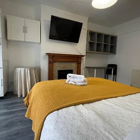 Beautiful Private In Willesden Appartement Londres