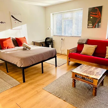 Camden Studio By Dc Apartment