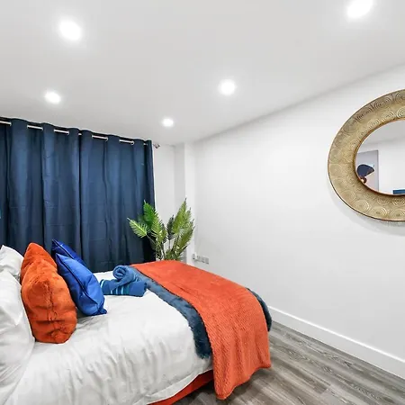 Stunning Westminster New Flats Apartment *