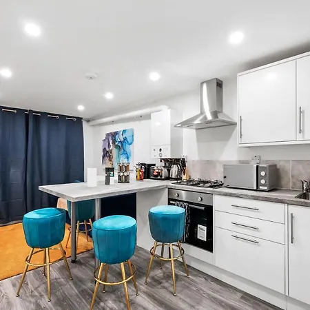 Stunning Westminster New Flats Apartment London