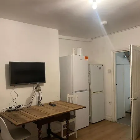 Balham, South Spacious 5, 6 Available * London