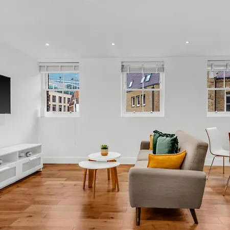 Apartment Mysquare Vibrant And Sleek 2 Bed In Artillery Lane *