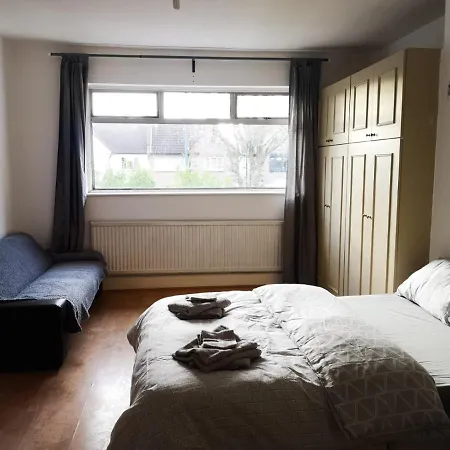 Large Spacious In Zone 2 Accommodatie bij particulieren Londen