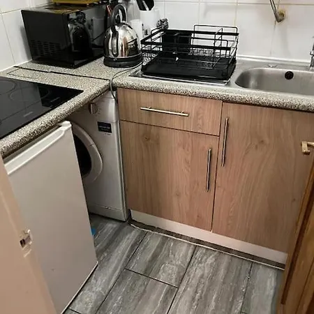 Cozy 1 Bed Flat In Canning Town Apartment London