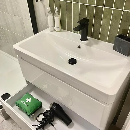 Appartamento Newly Refurbished 2 Bedroom In South