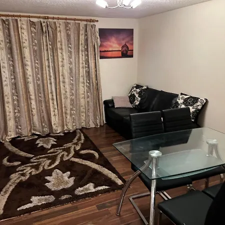 Henderson Court Homestay London