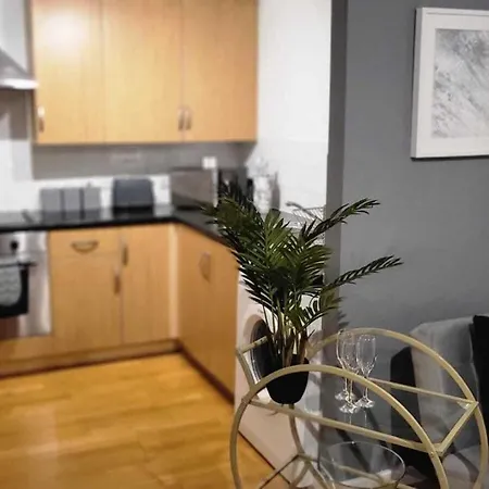 Luxury Gem By Emirates Stadium - Ultimate Fan Experience Apartment *