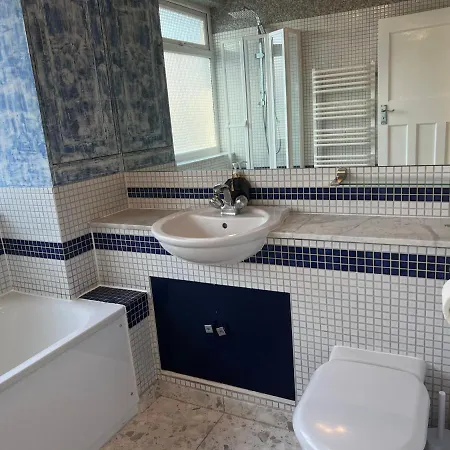 Tj Homes - Luxury With Garden View - Next To Tube Station London Ruislip
