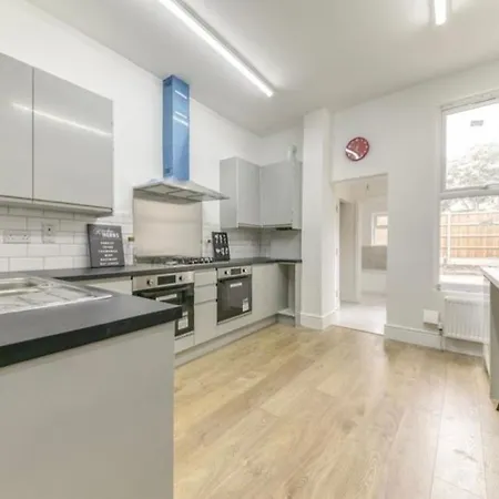 Feriehus A Beautiful Newly Renovated Home: The Arlingford London