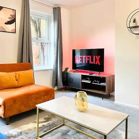 Free Parking - Business Or Relocation - Weekly Or Monthly - 4 Guests By Hofin Stays Short Lets & Serviced Apartmán
