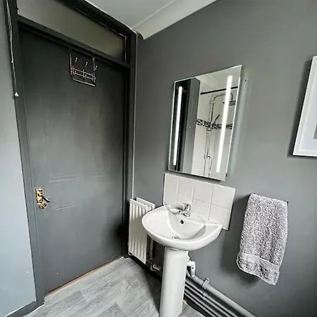 Apartment Lovely, Two Bedroom Central Location