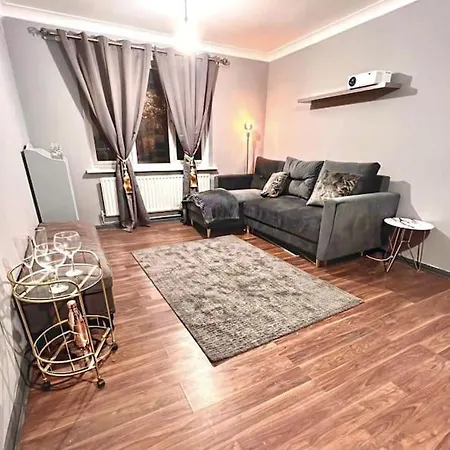 Apartment Lovely, Two Bedroom Central Location London