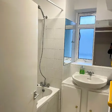 Flat 32 Grasmere *