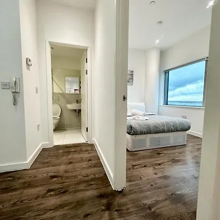 Apartment Alarabi Apartments-two Bedrooms Croydon