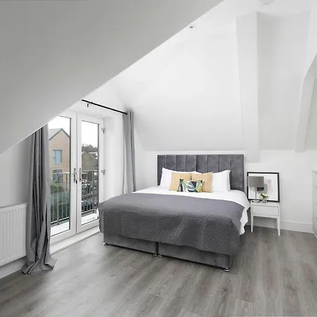 Apartment Skyvillion - London Chase With Parking & Wifi Enfield