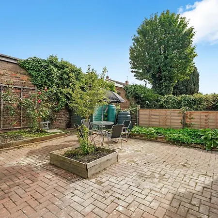 Boutique Heathrow Studio's - Parking - Garden * Harmondsworth