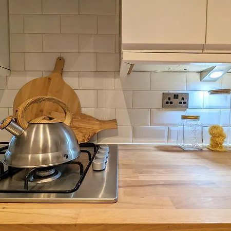 1bd In Leyton Zone 2 * London