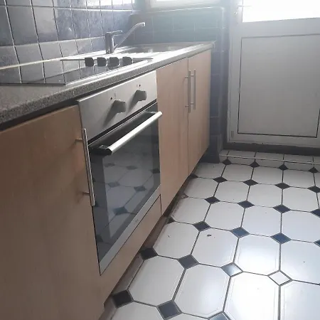Lovely 1-bed Studio In Appartement Londres