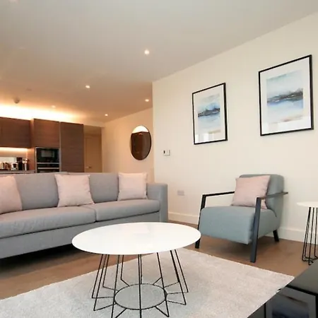 شقة Riverside Minutes From Elizabeth Line *