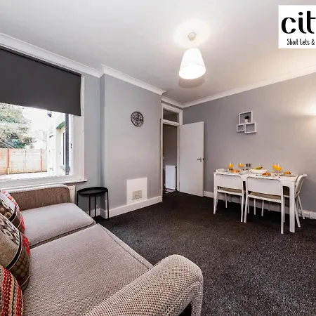 Four Bedroom House By Citipad - Easy Access To London Bridge, Victorica, St Pancres Station Casa vacanze Croydon