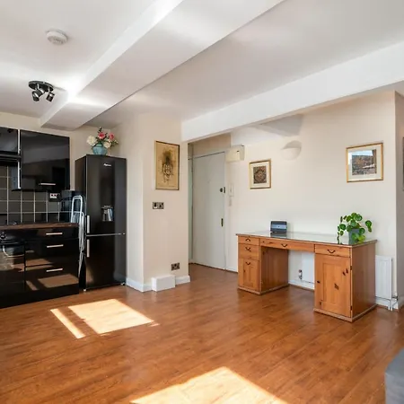 1br South Kensington Apt Near Gloucester Road *