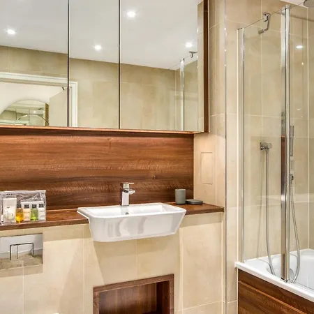 2 Bed 2 Bath Next To Nine Elms Station - Zone 1