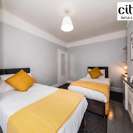 Four Bedroom House By Citipad - Easy Access To London Bridge, Victorica, St Pancres Station Croydon