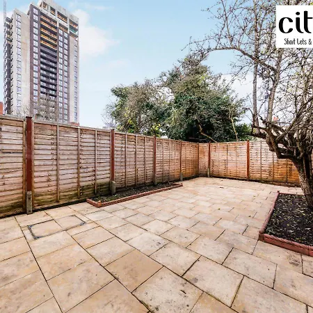 Casa vacanze Four Bedroom House By Citipad - Easy Access To London Bridge, Victorica, St Pancres Station *