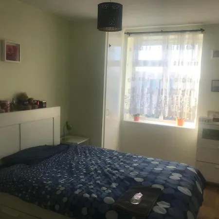Norfolk House Homestay *