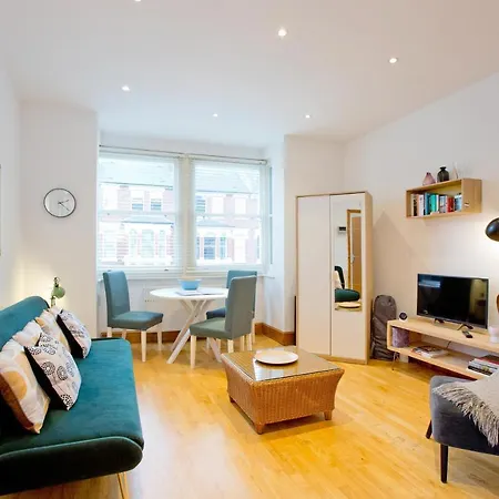 Comfortable Highbury Fields 1 Bedroom - Parking By Request Apartment