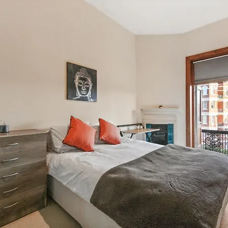 Quarto em Acomodações Particulares Elgin Avenue Hububb *