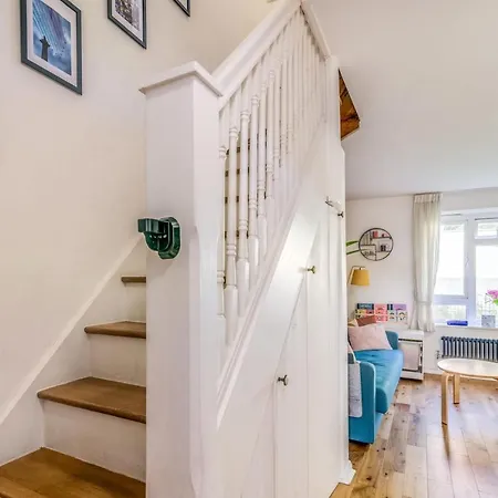 Charming Angel Maisonette Holiday home *
