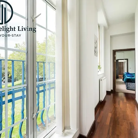 - Dwellers Delight Living Ltd Services - Greater London , 2 Bed With Free Wifi & Secure Parking سوفيريتو