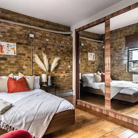 Livestay-fabulous Three Bed Warehouse Conversion *