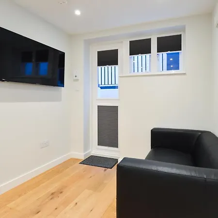 Hotel apartamentowy Sale Place Serviced By Concept Londyn