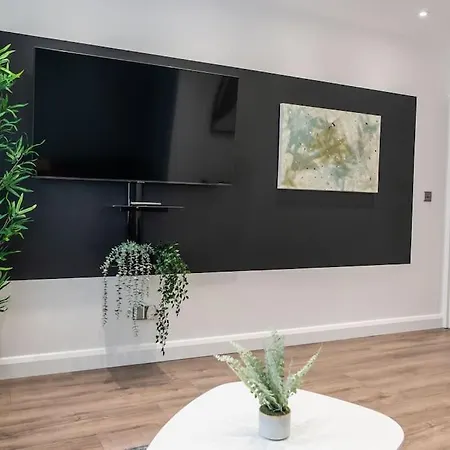 Lime Court North West London 2 Bed Apt Ruislip