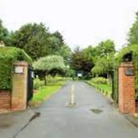 Apartamento Lime Court North West London 2 Bed Apt Ruislip