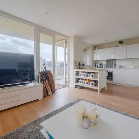 Apartment Modern 2 Bedroom Flat In Elephant And Castle