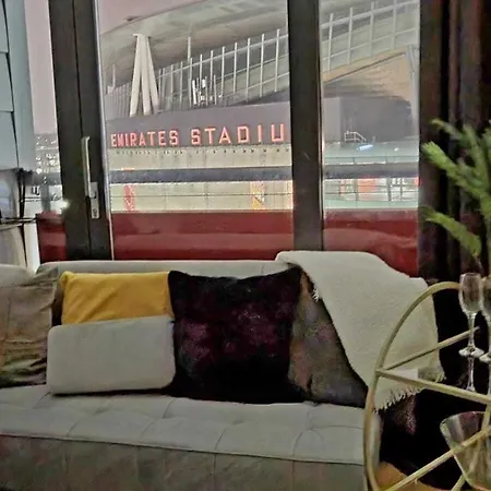 Luxury Gem By Emirates Stadium - Ultimate Fan Experience *