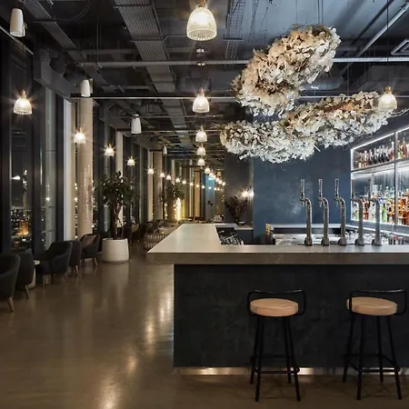 Ark Canary Wharf 4* Londyn
