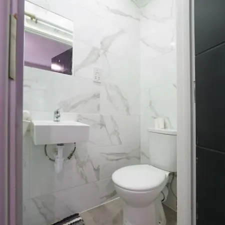 Guest house West Drayton Stays