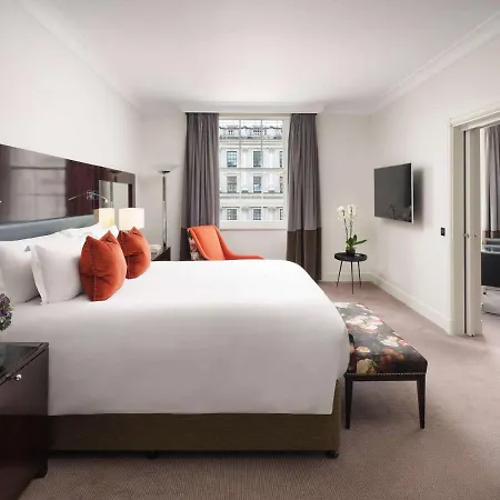 Sofitel St Hotel